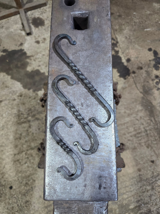 Square Twisted 'S' Hook