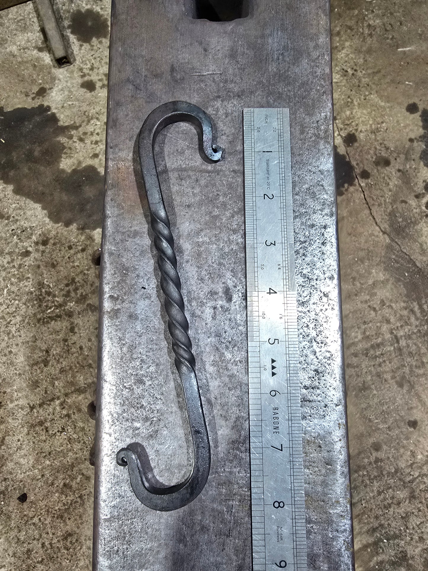 Square Twisted 'S' Hook
