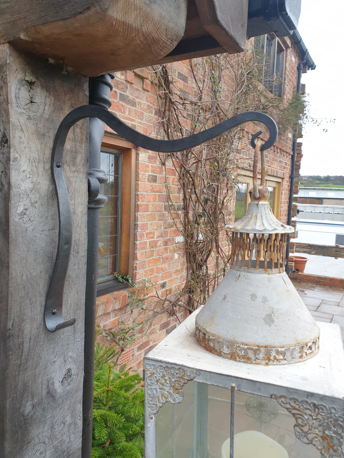 Simple Hanging Basket Bracket