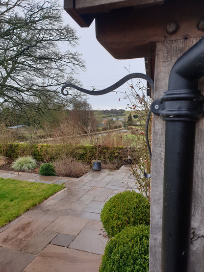 Simple Hanging Basket Bracket